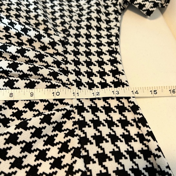 Bodycon houndstooth dress - Picture 11 of 16